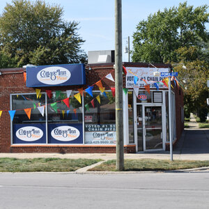 Cottage Inn Pizza (United States, Lincoln Park, 3356 Fort St), fast food
