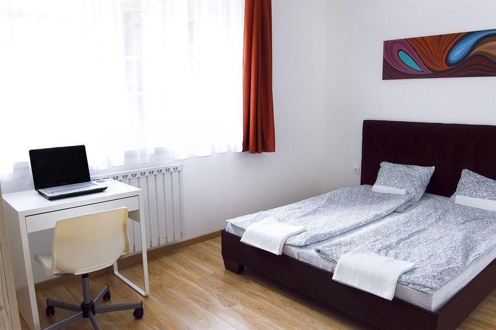 Фото Corvin Point Rooms and Apartments