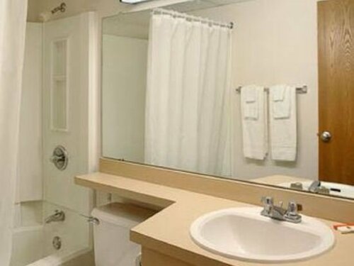 Гостиница Super 8 by Wyndham Westminster Denver North в Торнтоне