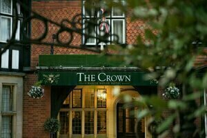 Гостиница The Crown Manor House Hotel в Линдхерсте