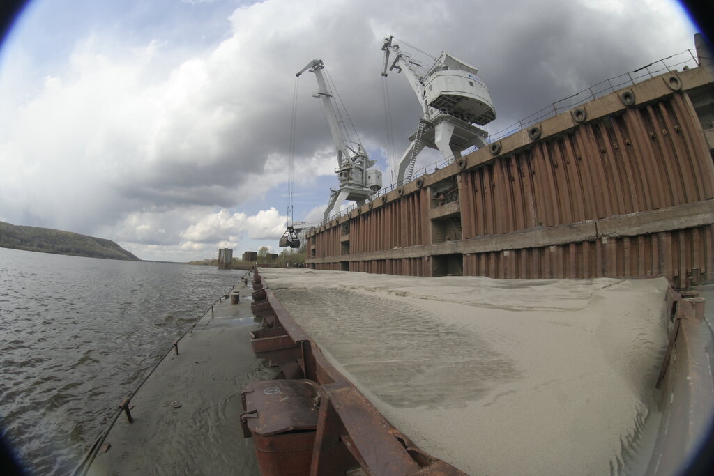 Transportation of goods by water GОТХ, Dzerzhinsk, photo