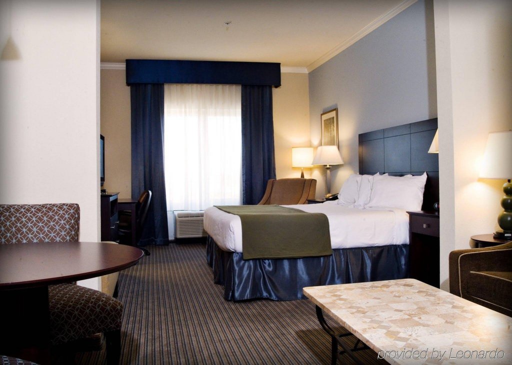 Фото Holiday Inn Express & Suites New Iberia - Avery Island, an Ihg Hotel