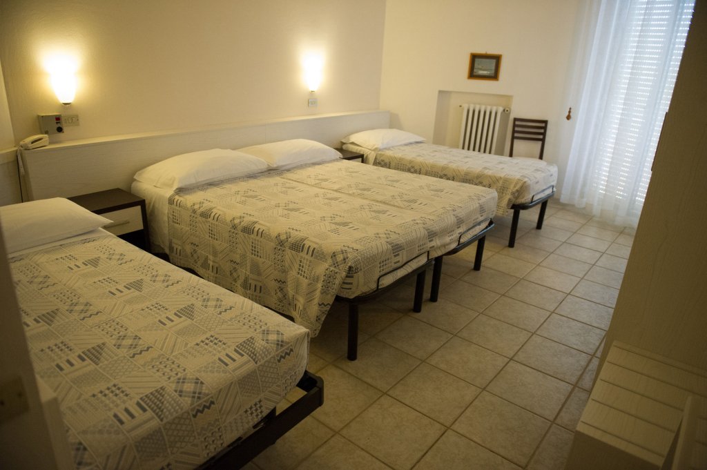 Фото Hotel Amigos