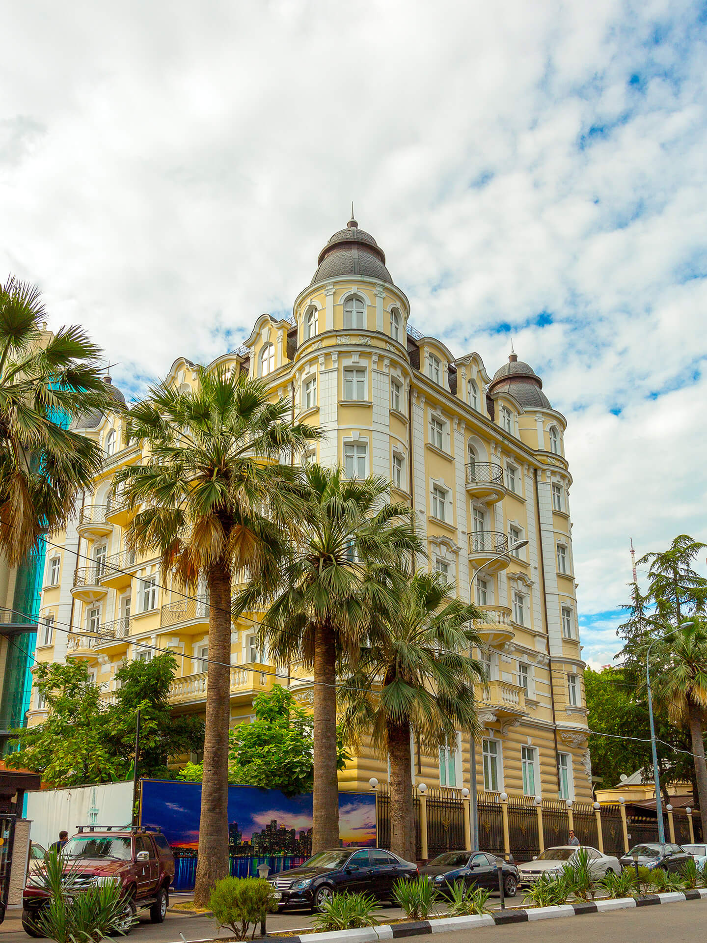 Фото отеля 1