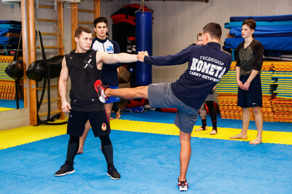 Клуб молния