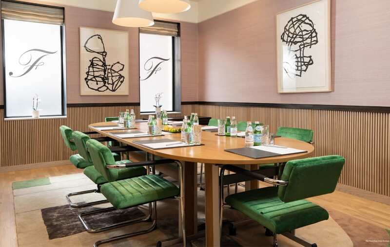 Фото The Fitzwilliam Hotel Belfast