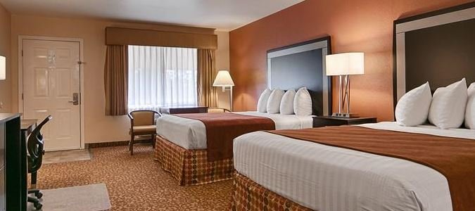 Фото SureStay Hotel by Best Western Zapata