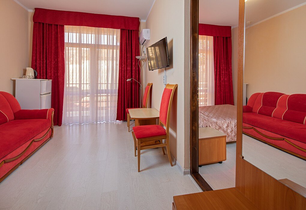 Отель круиз на серафимовича геленджик