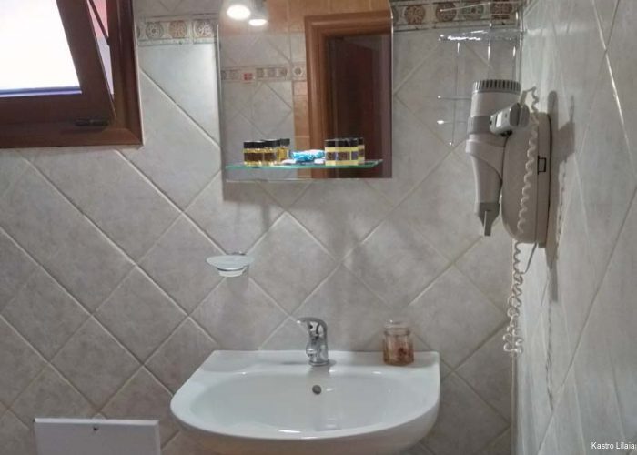 Фото Kastro Lilaias