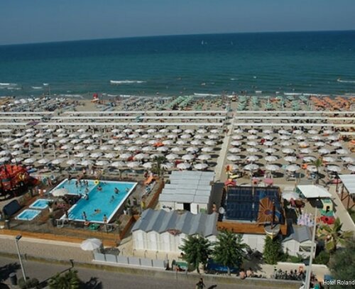 Внешний вид отеля Roland в Риччоне, фото 1