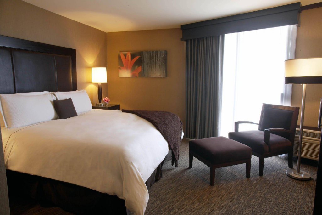 Фото Hotel Angeleno