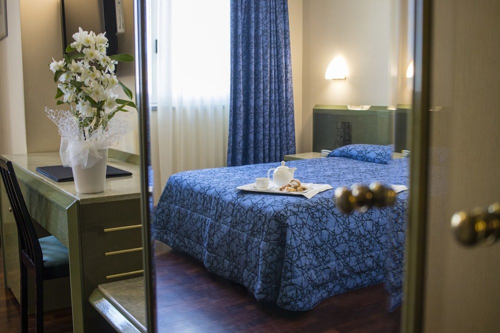 Фото Hotel Royal