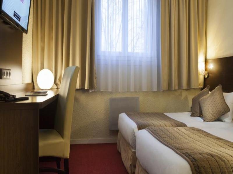 Фото The Originals City, Hôtel Paris Sud, Orly-Draveil
