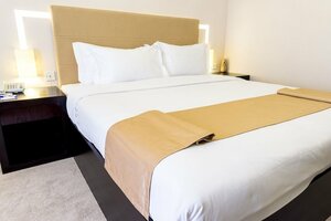 منتجع القرم (Muscat Governorate, Boshar Wilayat, Hay Al Saruj, Block 228, مجمع جوهرة الشاطيء), hotel