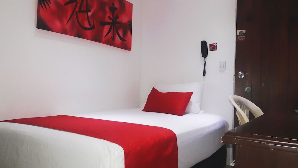 Фото Hotel Cafe Plaza