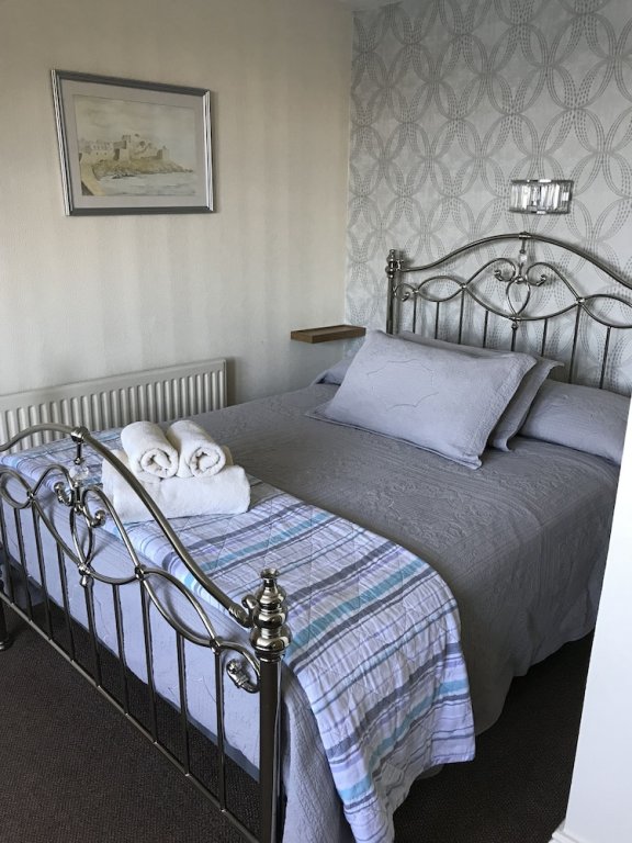 Фото St George's Guesthouse