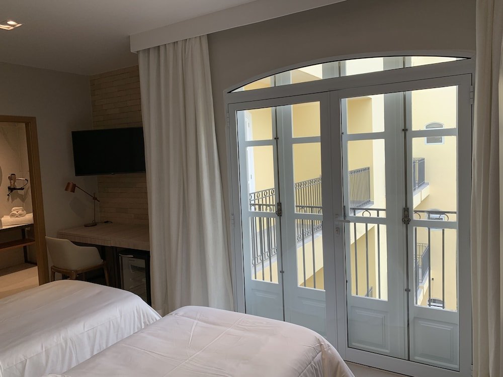 Фото Hotel Juma Ópera