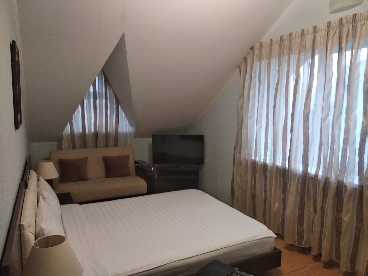 Фото Байрон