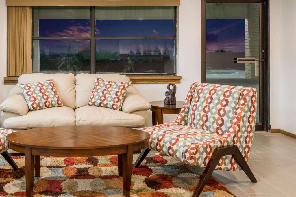 Фото Knights Inn Slaton