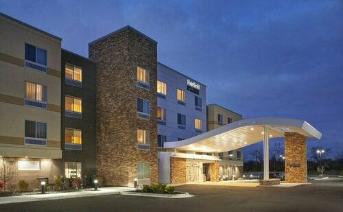 Гостиница Fairfield Inn & Suites by Marriott Ann Arbor Ypsilanti в Кантоне