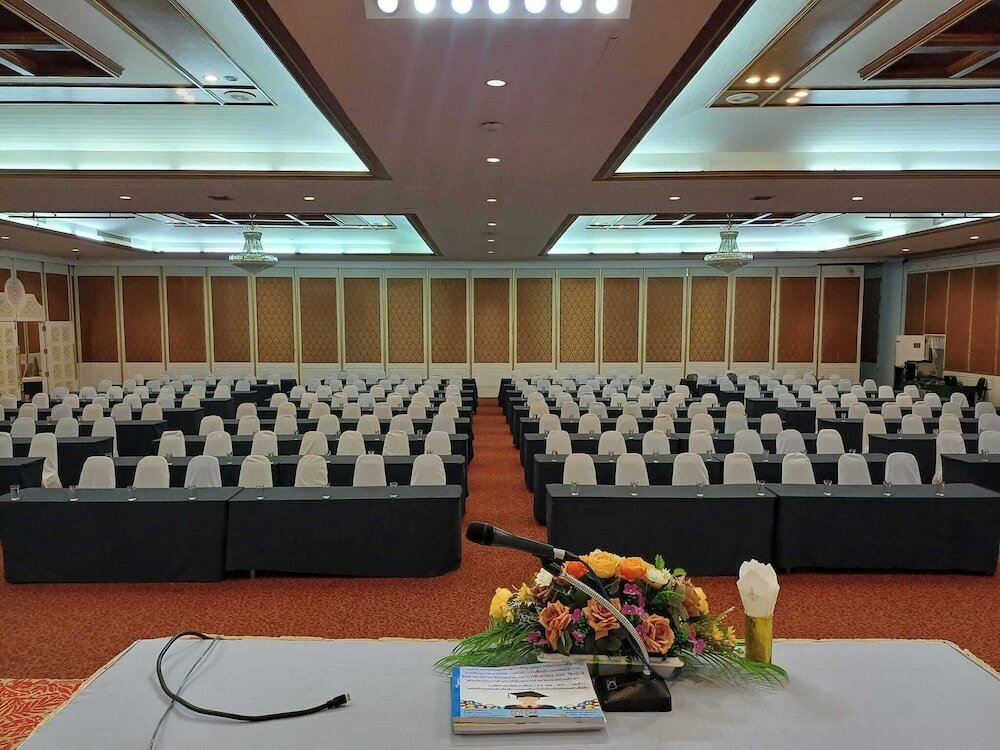 Фото Thong Tarin Hotel