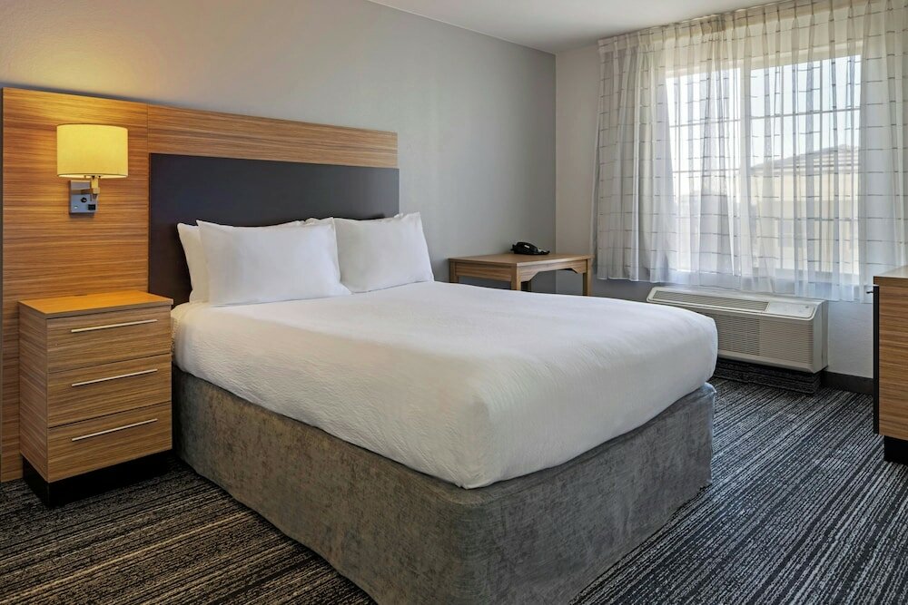 Фото TownePlace Suites by Marriott Ontario Airport