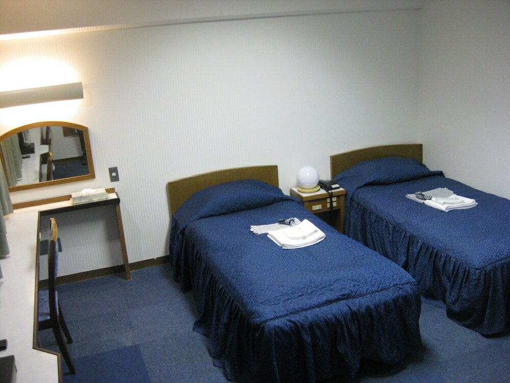 Фото Tokyo Business Hotel
