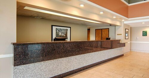 Гостиница Best Western East Towne Suites в Мэдисоне