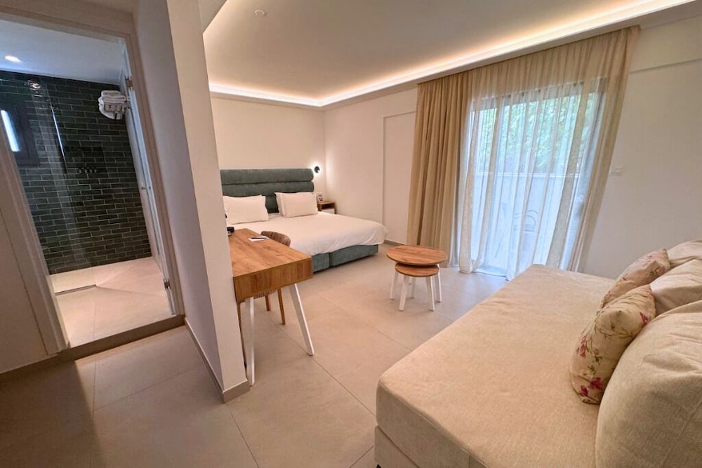 Фото Hypnos Boutique Hotel