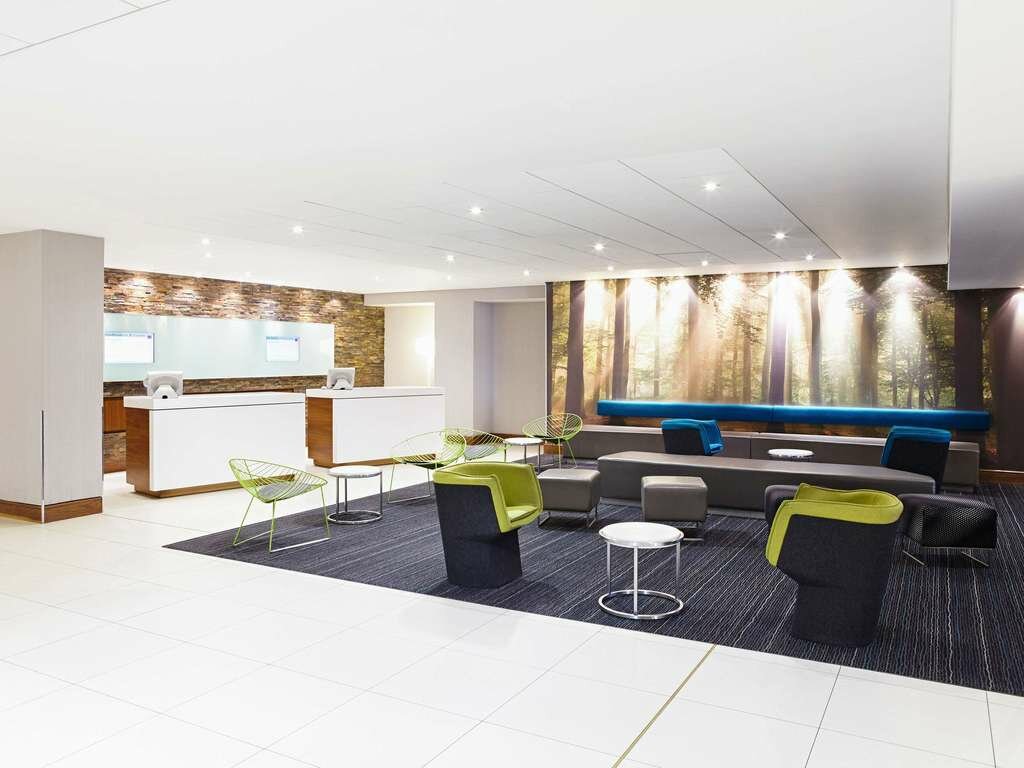 Фото Novotel London West