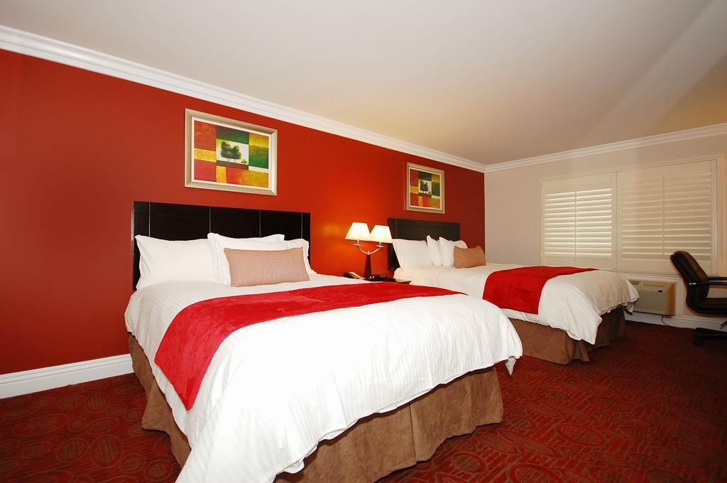 Фото Best Western Burbank Airport Inn
