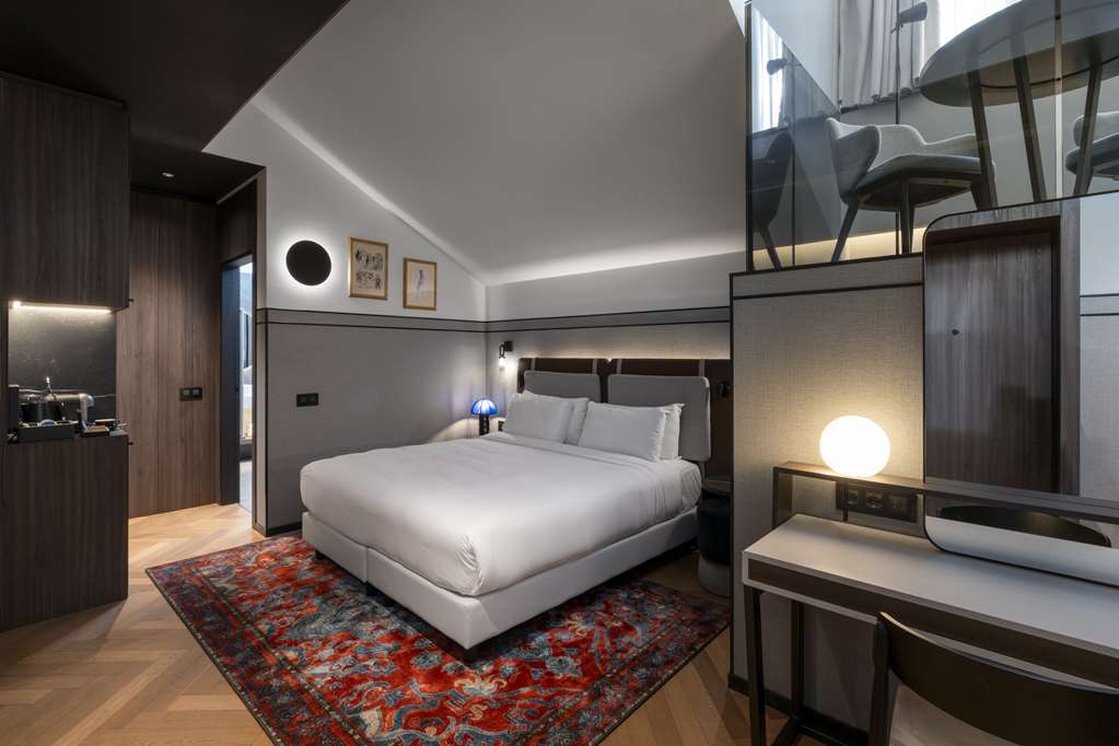 Фото Palazzo Touring Club Milan, A Radisson Collection Hotel