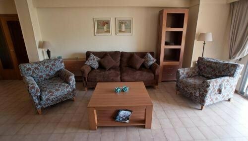 Гостиница Van Der Valk Hotel Barcarola в Сане-Фелиу-де-Гишольсе