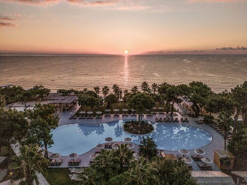 Гостиница Balmy Beach Resort Kemer в Турции