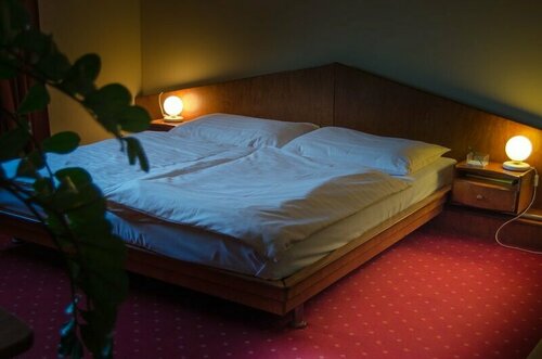 Гостиница Hotel West в Братиславе