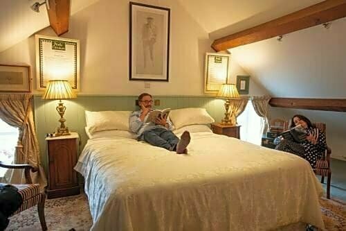 Гостиница Charlemont Arms Hotel в Арме