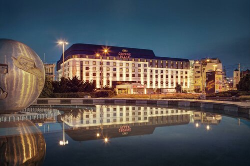Гостиница Crowne Plaza Bratislava в Братиславе