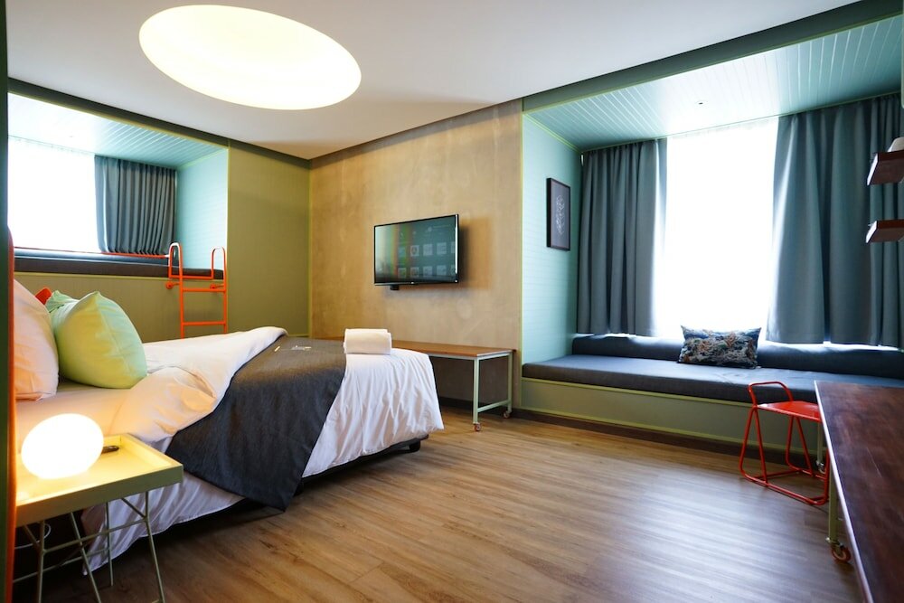 Фото Samsen Street Hotel