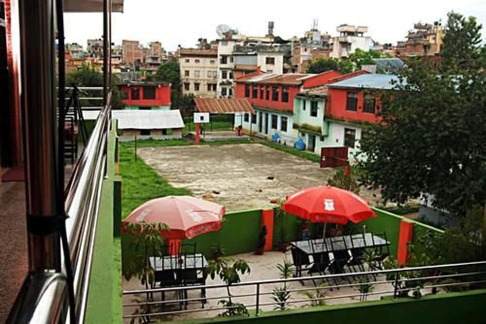 Фото Hotel Ganesh Himal