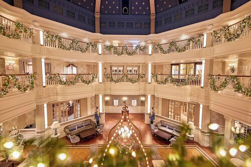 Гостиница Disneyland Hotel в Мо