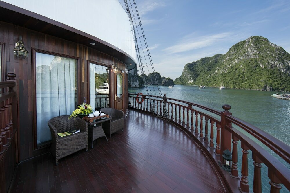 Фото Emperor Cruise Ha Long