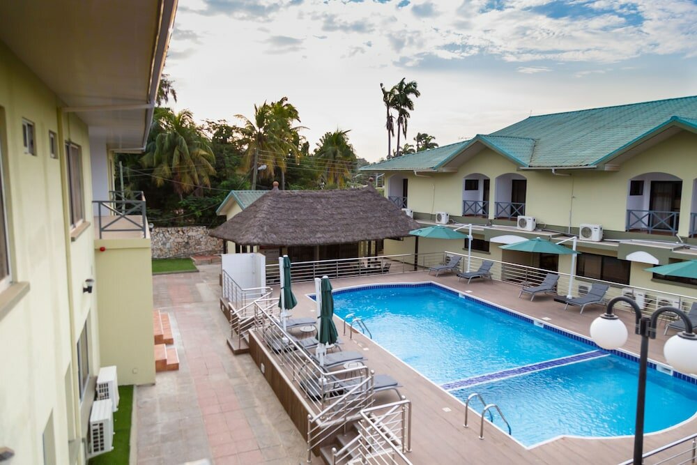 Фото Sunlodge Hotel