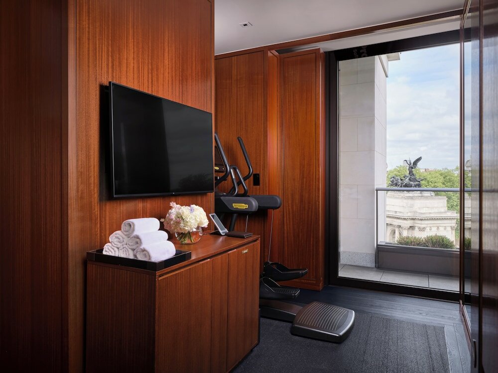 Фото The Peninsula London