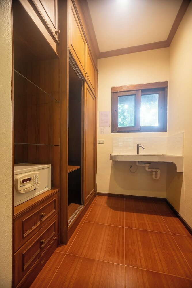 Фото The Vatika Resort and Spa