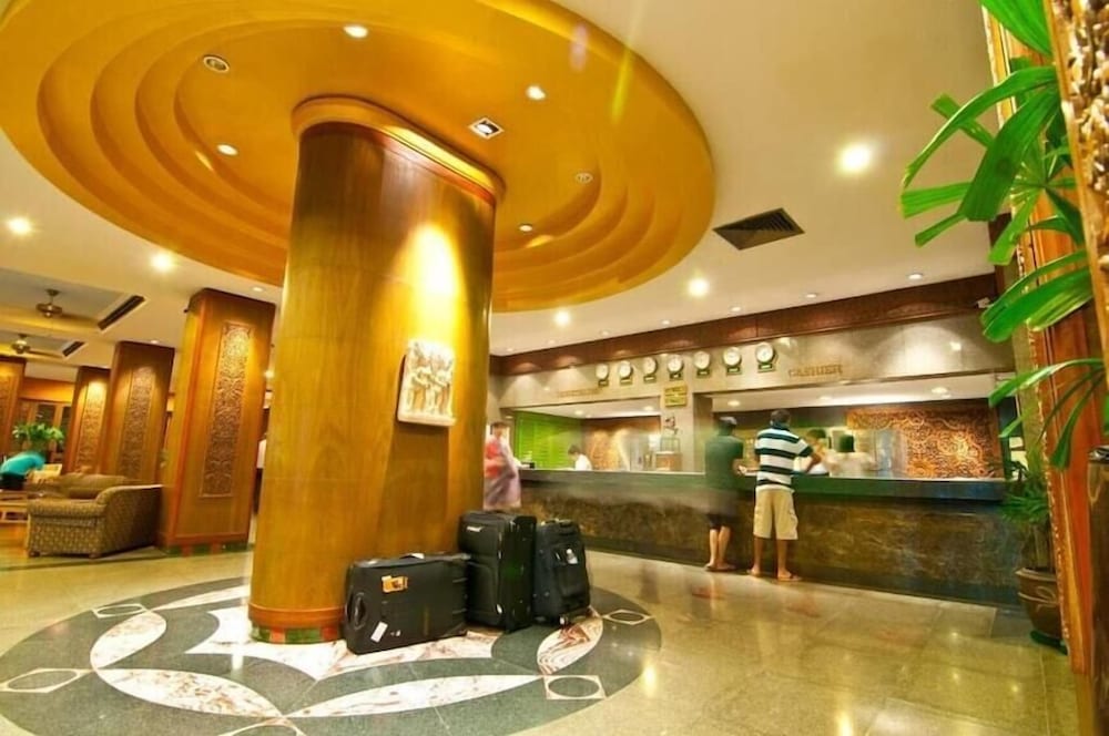 Фото Golden Beach Hotel Pattaya