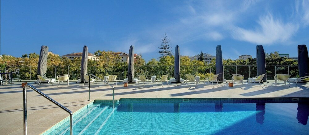 Фото Óbal Urban Hotel