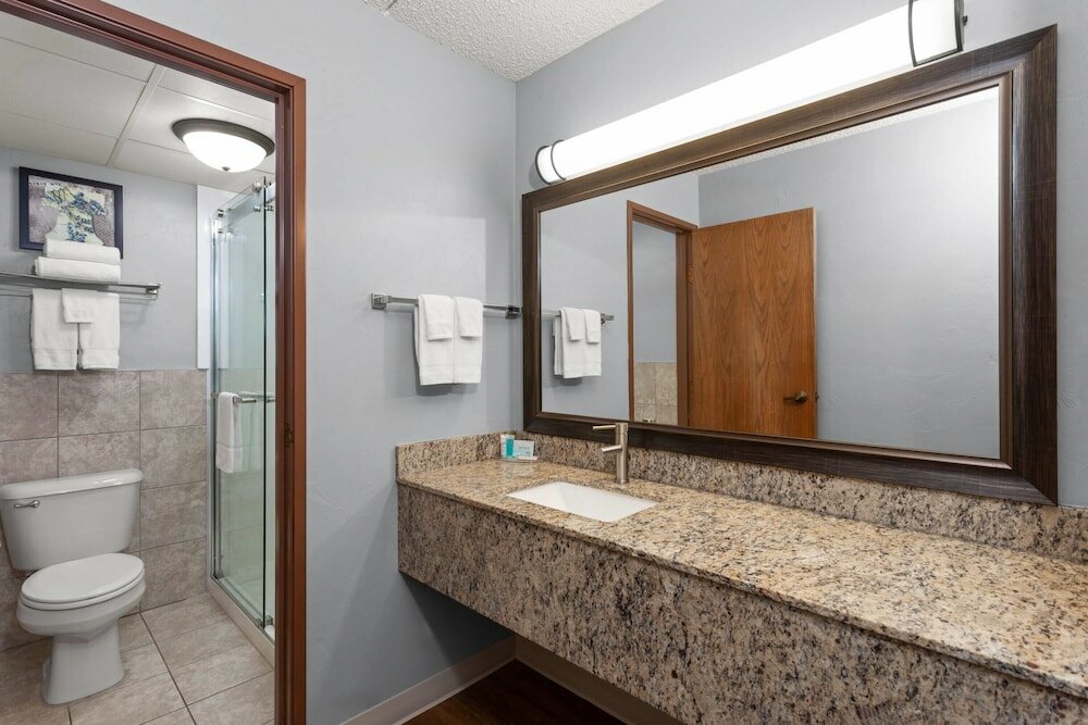 Фото AmericInn by Wyndham Green Bay West