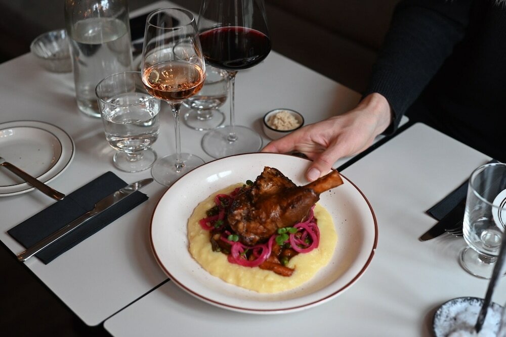 Фото Hotel Local 101