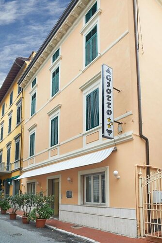 Гостиница Hotel Cavallotti & Giotto в Монтекатини-Терме