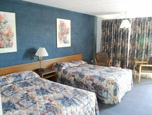 Внешний вид отеля The Inn at Lock Seven в Торолде, фото 3